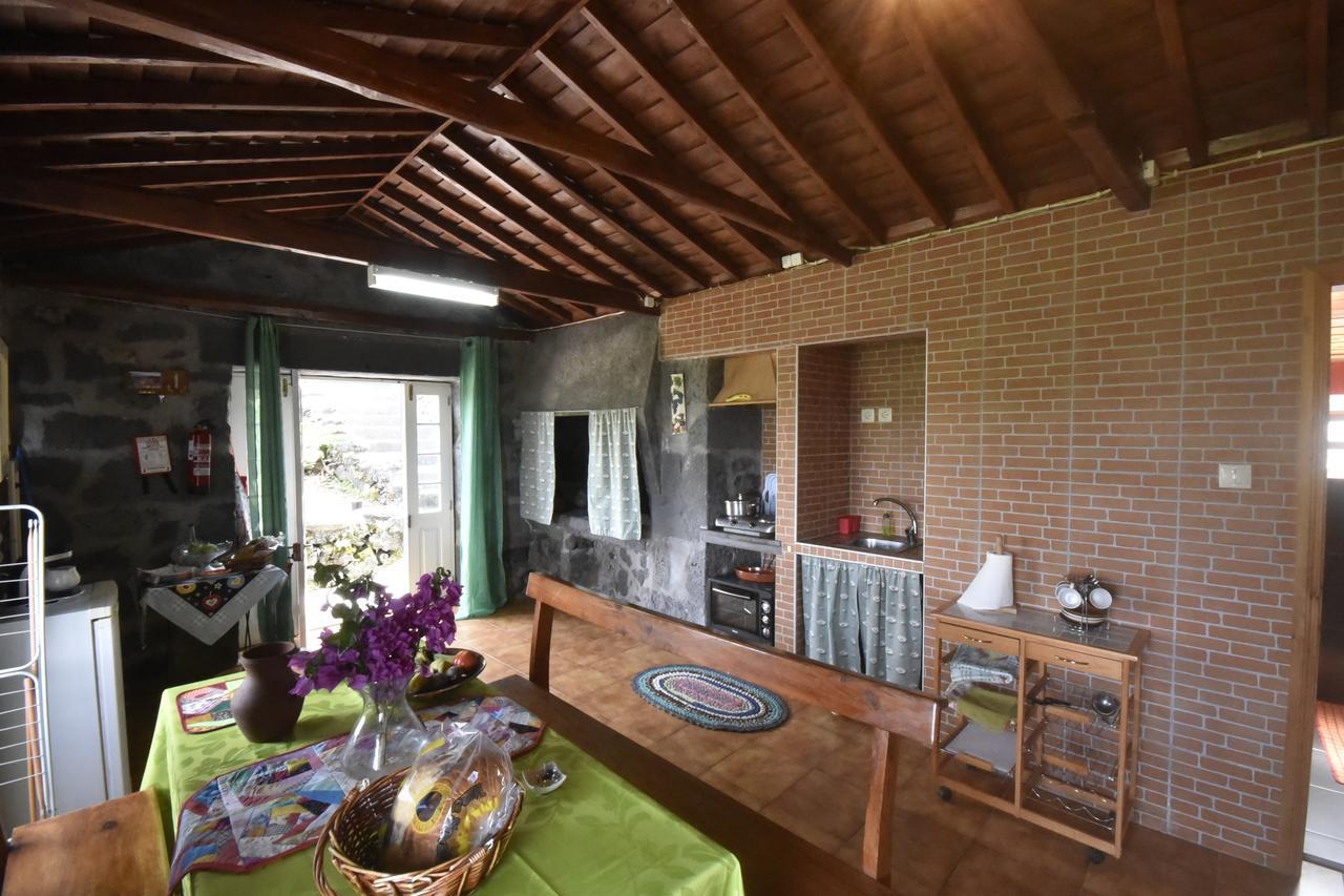 Hotel Adega Do Gato à Calhau Extérieur photo